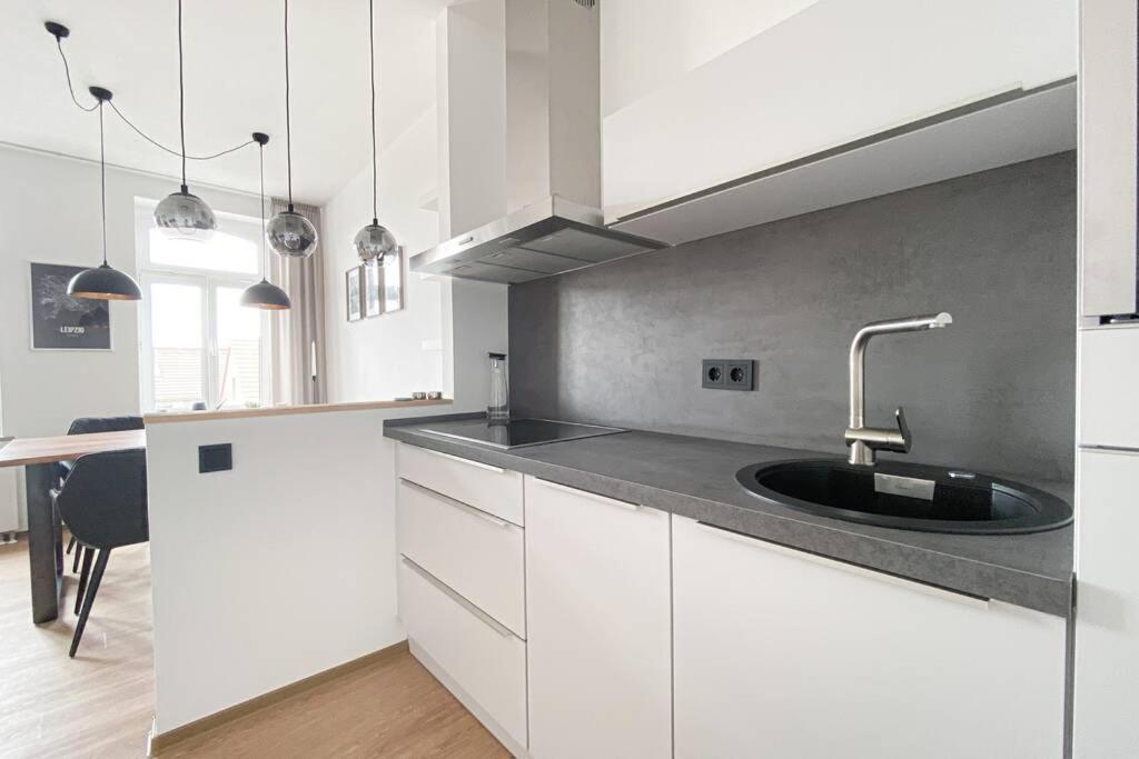 Luxus-Apartment In Leipzig Mit Privat-Parkplatz Bagian luar foto